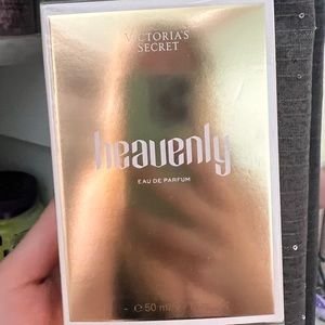 Victoria secret perfume